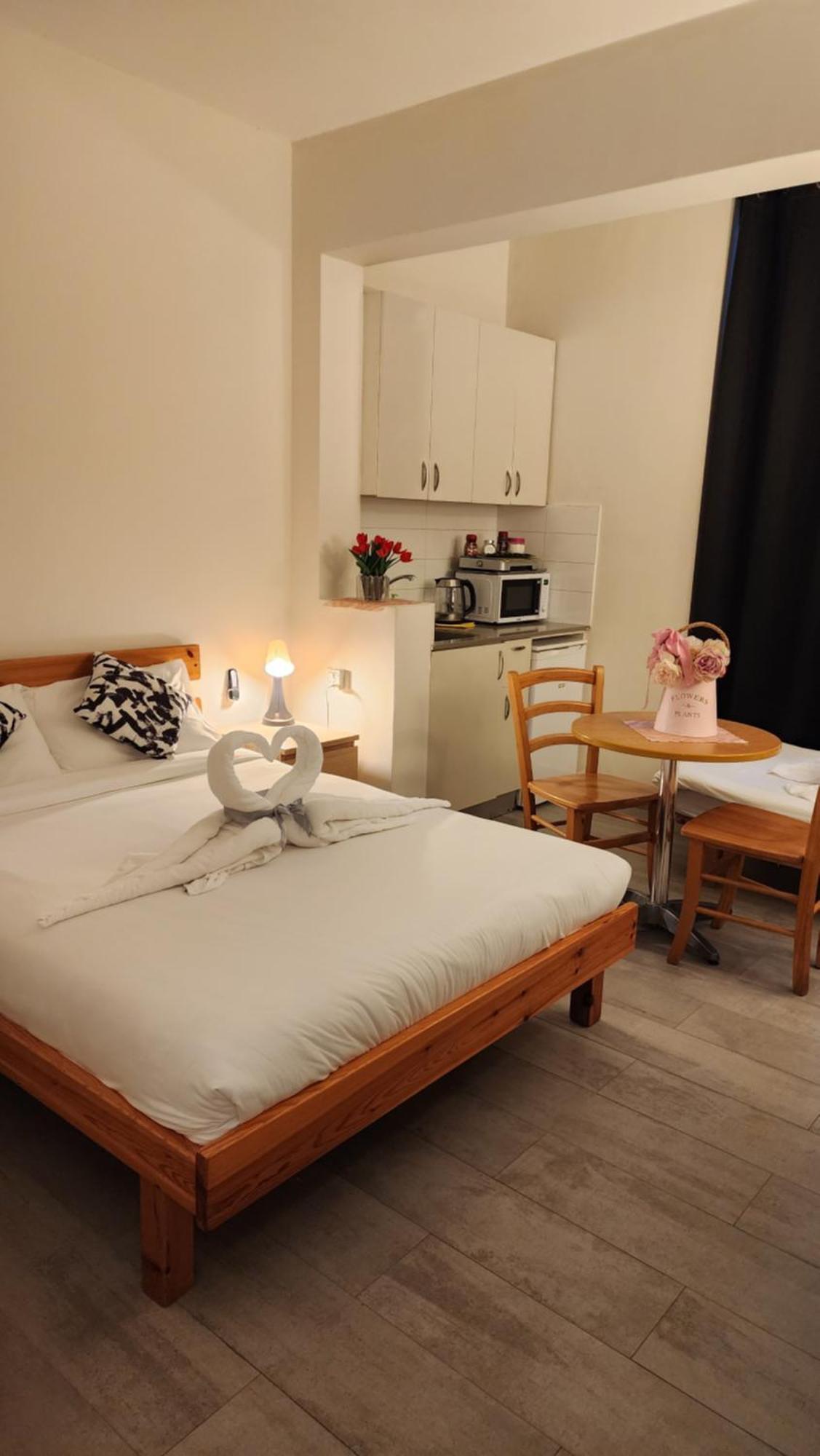 David Hameleh House Aparthotel 2*